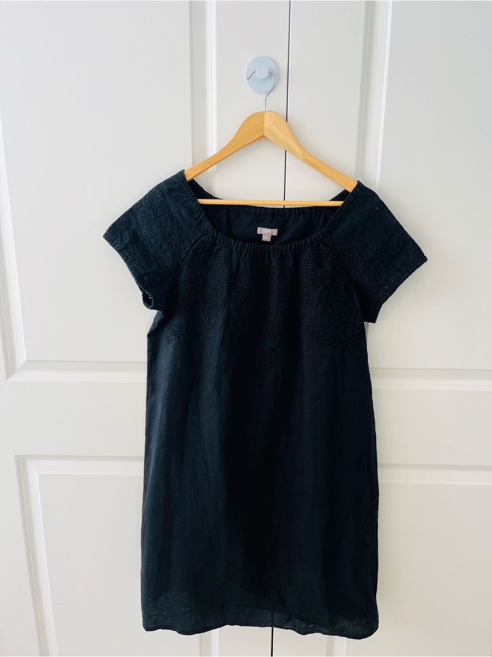 J. Jill women’s medium fully lined black Linen shift dress with short sleeves